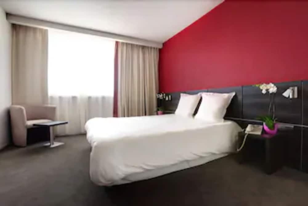 Standard Room, 2 Double Beds - Photo 3