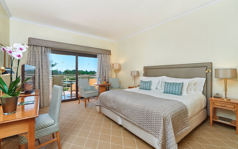 Double or Twin Room, Garden View (Golf Side) photo 2