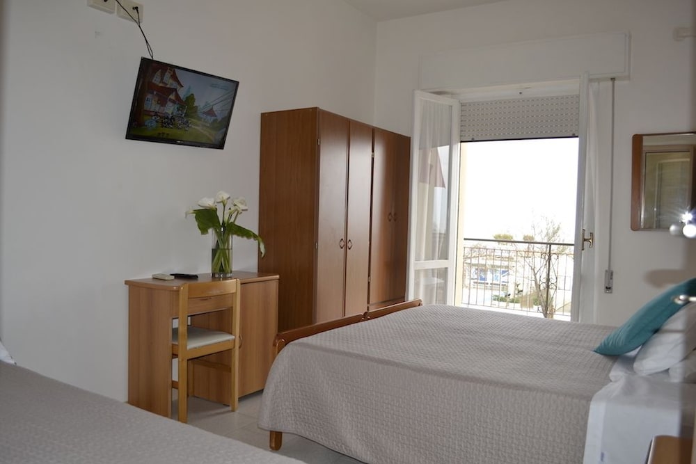 Standard Quadruple Room photo 3