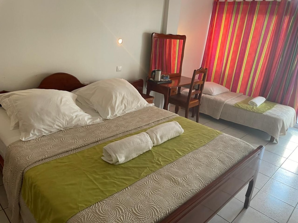 Triple Room, Ensuite - Photo 4