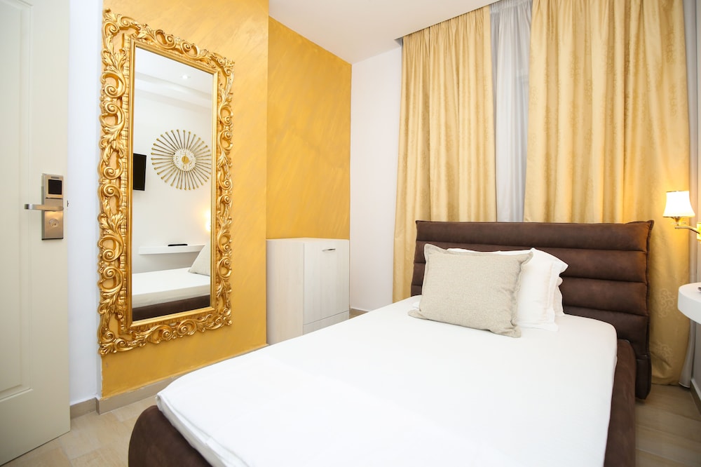 Economy Single Room