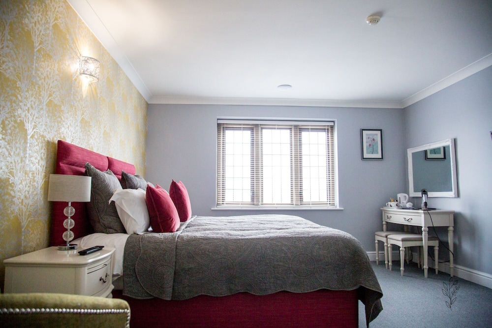 Superior Room, 1 Double Bed, Non Smoking (Converts to 2 Twin Beds)