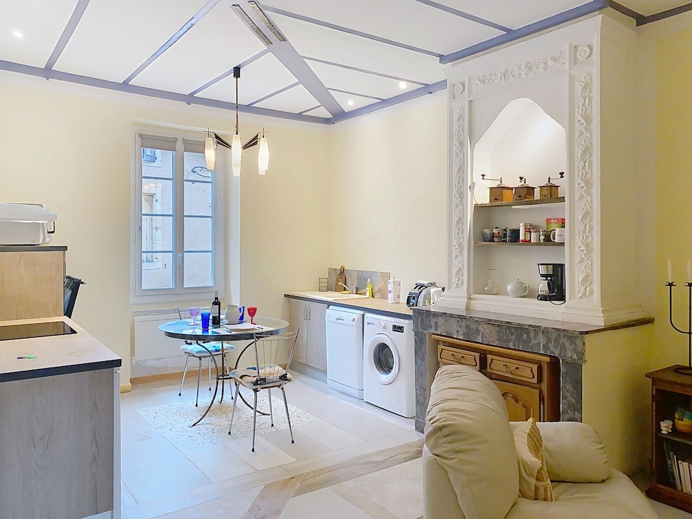 Apartment, Garden View
