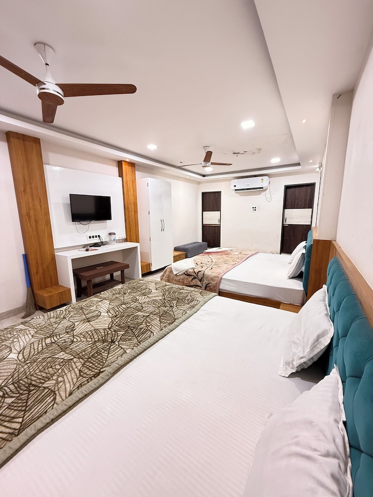 Family Studio Suite photo 1