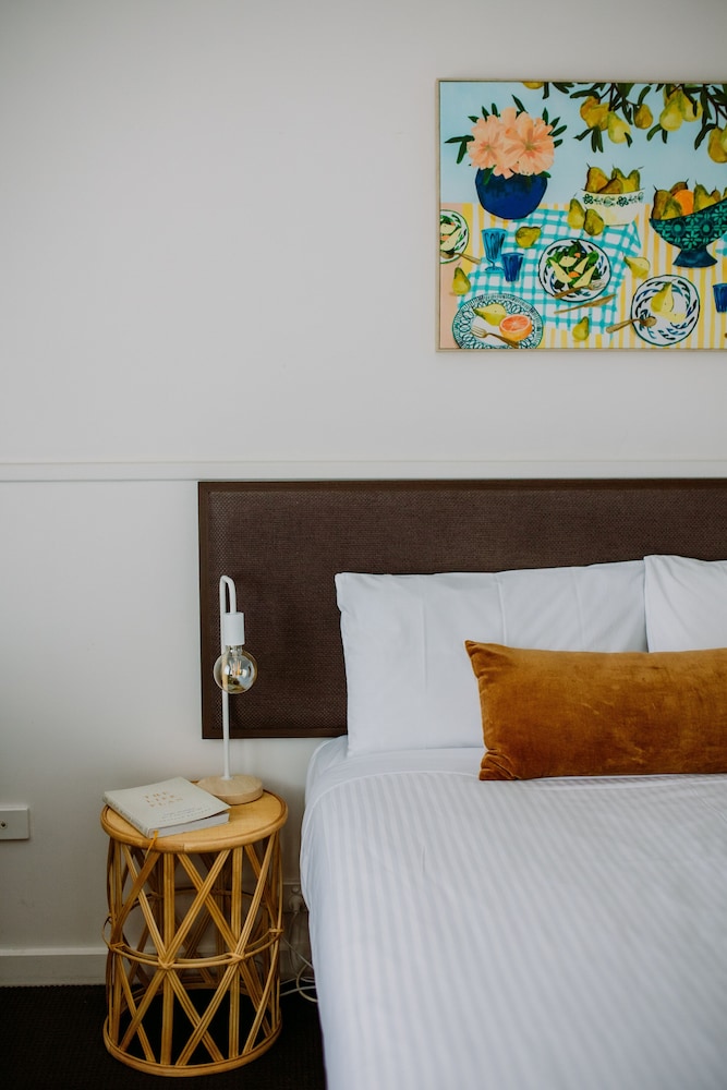 Executive Room, 1 Queen Bed photo 3