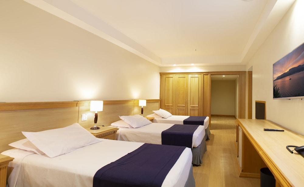 Superior Quadruple Room - Photo 2