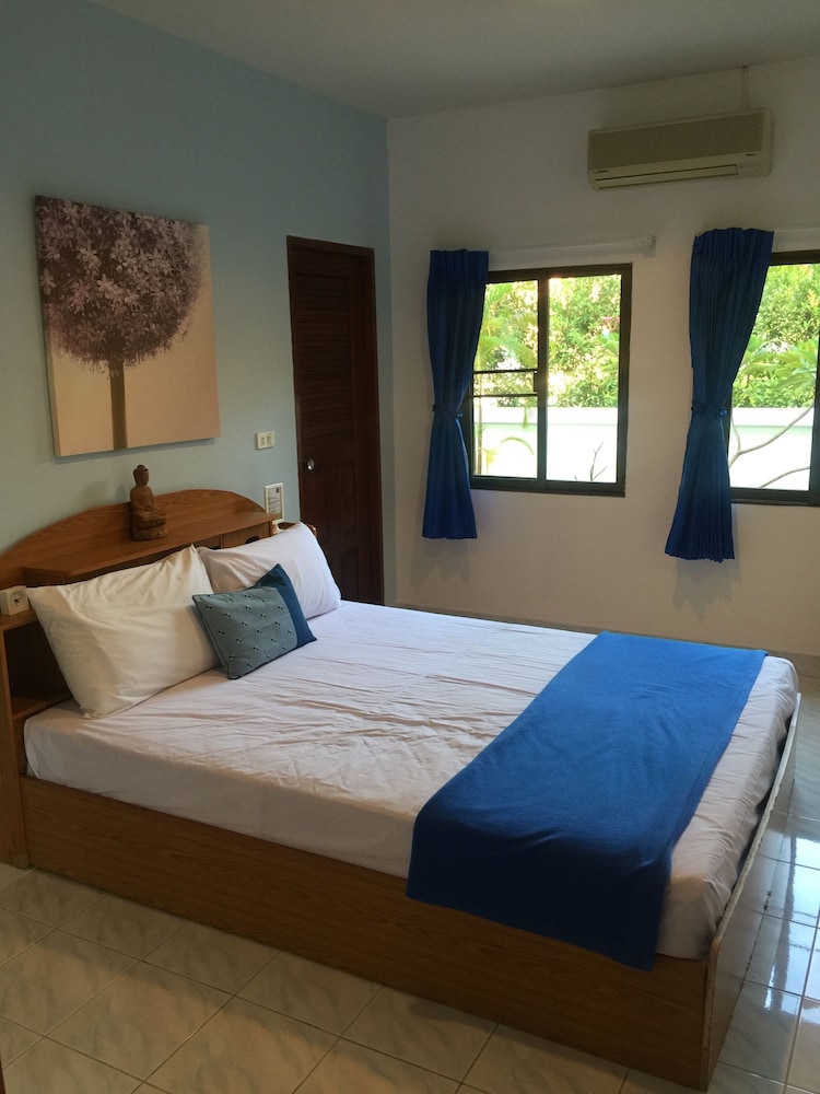 Standard Double Room photo 2
