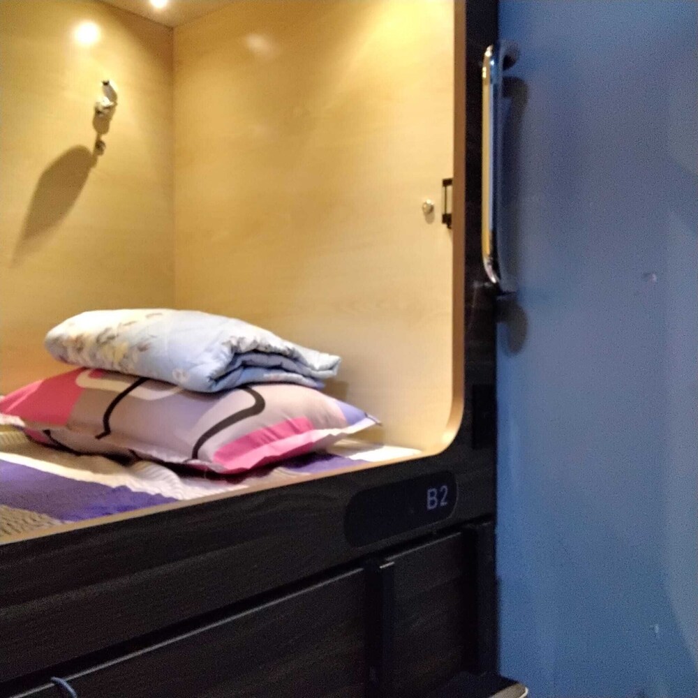 Comfort Shared Dormitory, City View