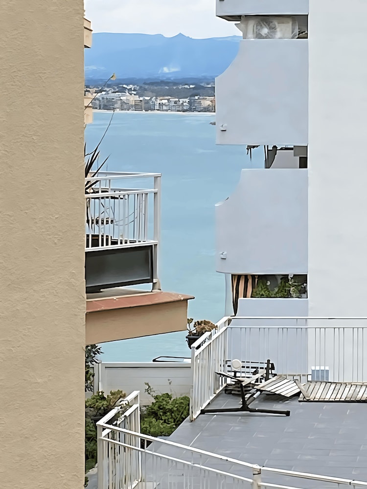 Wunderschönes Zwei-Zimmer-Apartment in Salou, Foto 2