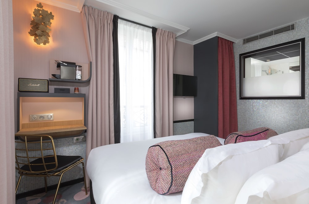Standard Double Room (Building 1) photo 3