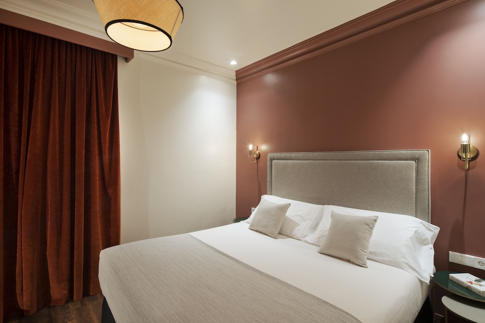 Standard Room photo 2