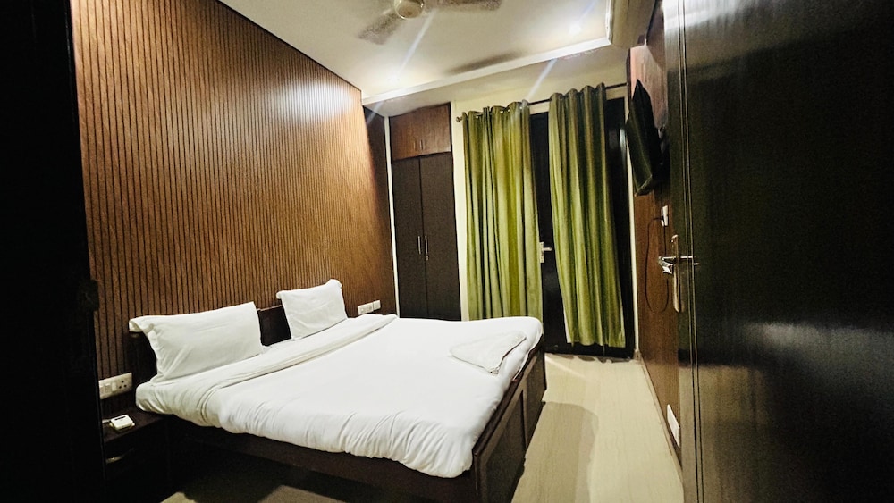 Deluxe Double Room, Park View