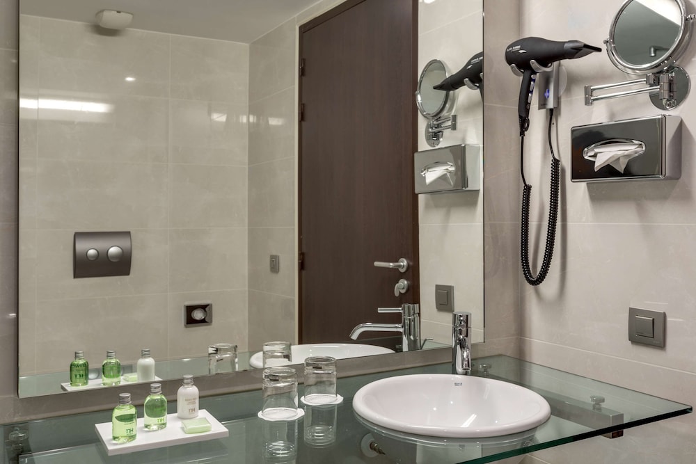 Standard Room - Photo 8