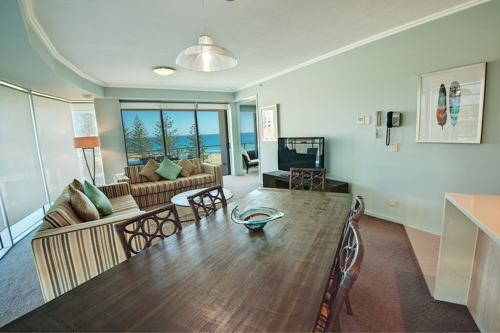 Apartment, 3 Bedrooms, Beach View - Photo 10