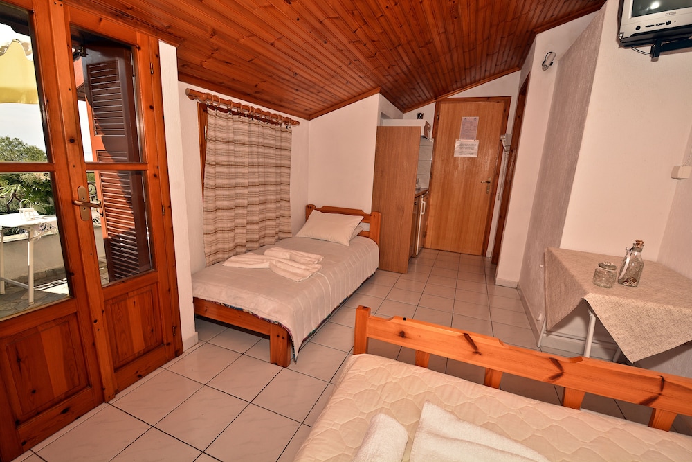 Studio, Sea View (for 3) photo 2