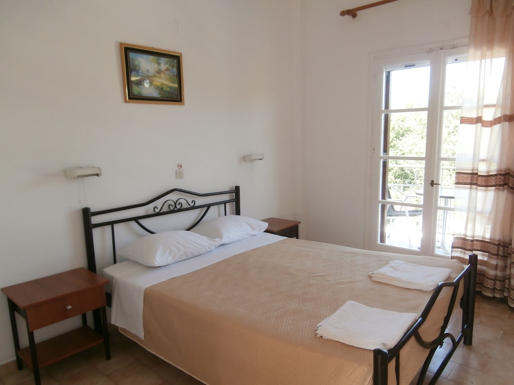 Standard Studio, 1 Bedroom, Garden View