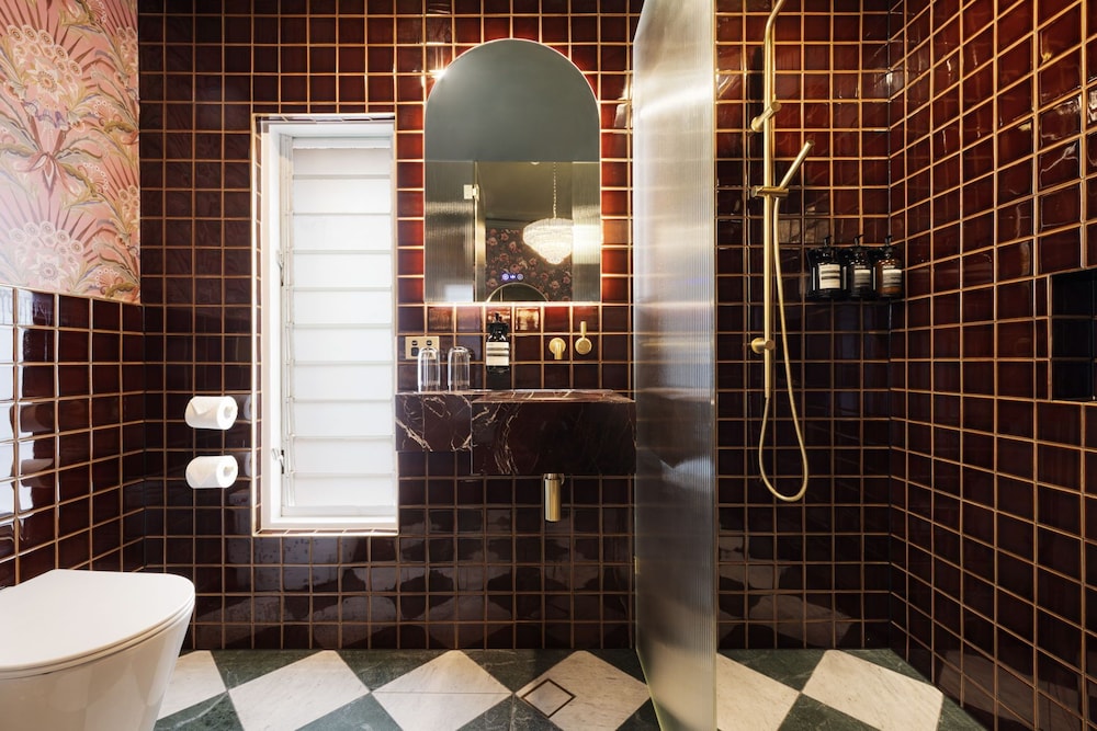 Medusa Suite with Balcony - Photo 7