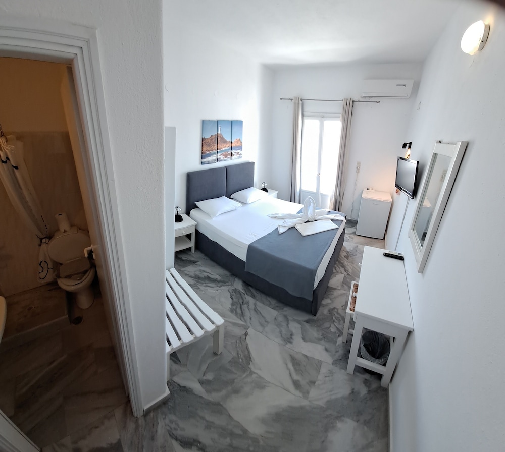 Basic Double or Twin Room, Garden View