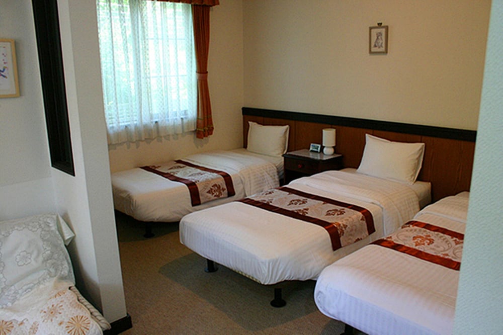 Family Quadruple Room, Multiple Beds, Non Smoking, Lake View photo 1