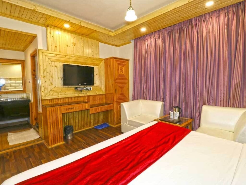Deluxe Room - Photo 2