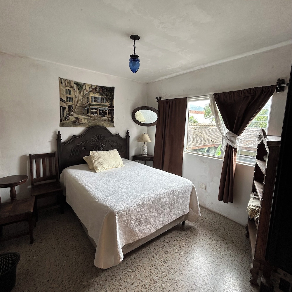 Basic Double Room, Mountain View