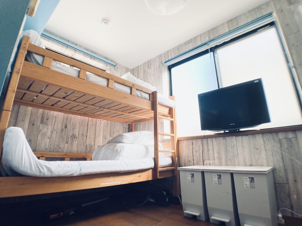 [Max 2] 1K (12m2)/1 bunk bed/Right to Ikebukuro/4 minutes from nearest station/Smoking/Nagasaki 101 photo 1