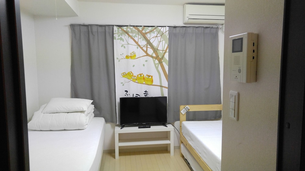 Economy Apartment, City View photo 3