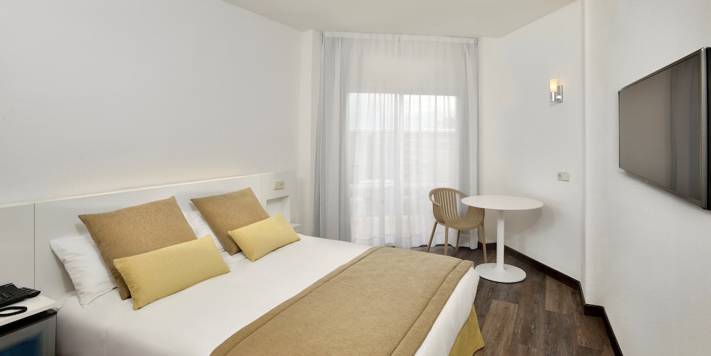 Habitación (Sol, 2+1)