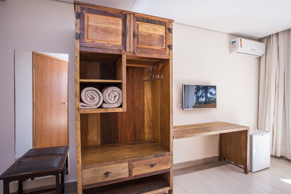 Deluxe Triple Room, Garden View photo 2
