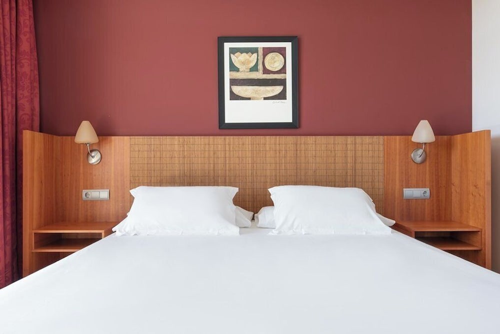 Deluxe Double Room (Comunicada) - Photo 4