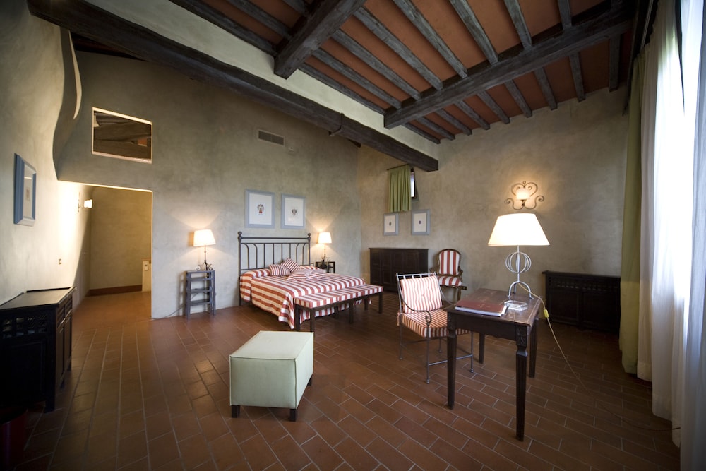 Family Room - Photo 6