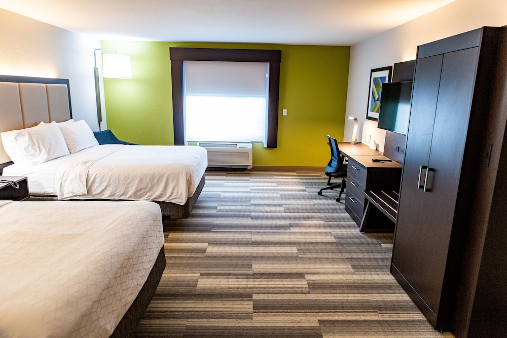 Standard Room, 2 Queen Beds, Accessible (Communications) - Photo 4