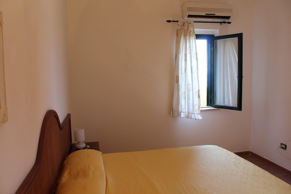 Standard Double Room Single Use photo 3