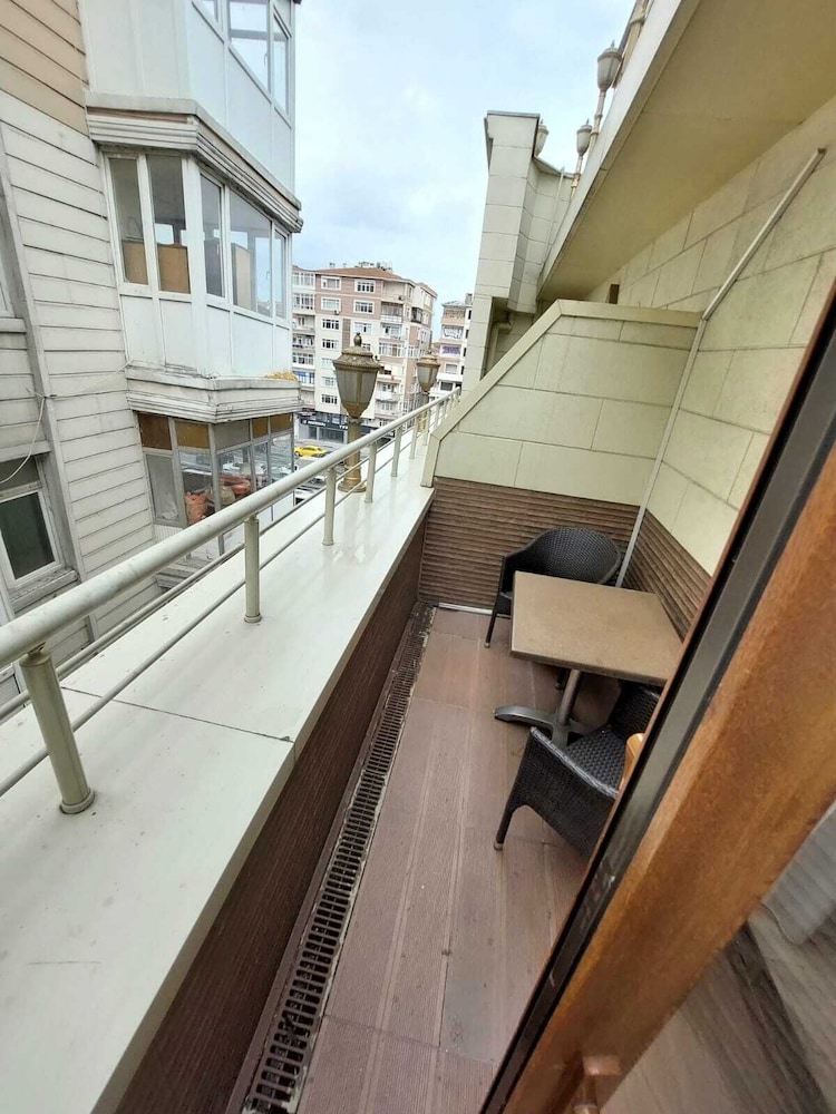 Deluxe Room, Balcony photo 2