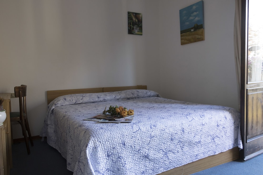 Double Room - Photo 1