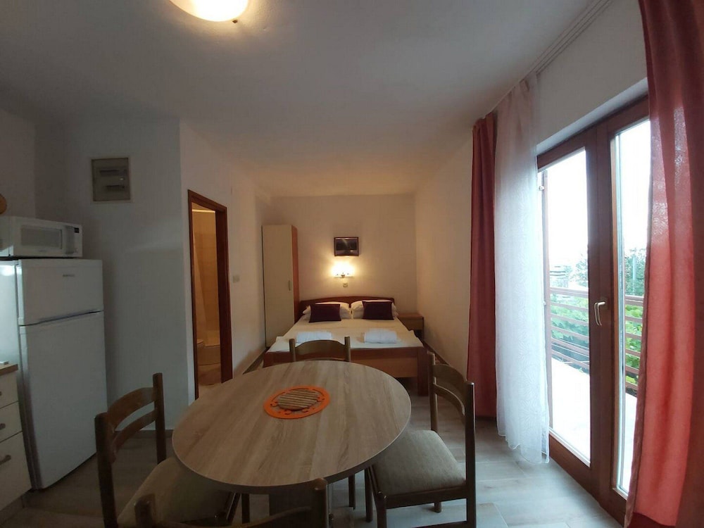 Studio (Apartments Villa Pelegrin - Studio Ap)