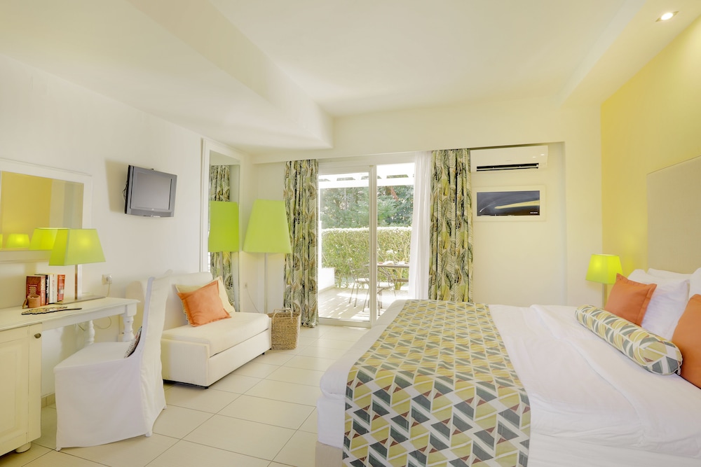 Superior Triple Room - Photo 2