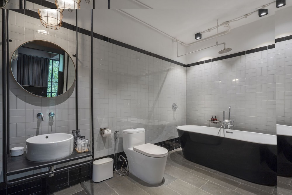 Five-Bedroom Pool Villa - Photo 12