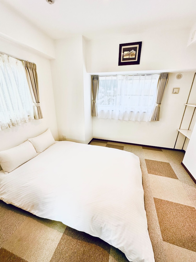 Standard Suite - Photo 1