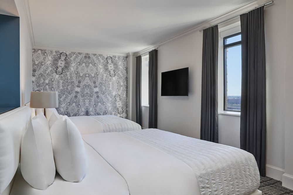 Room, Multiple Beds - Photo 1