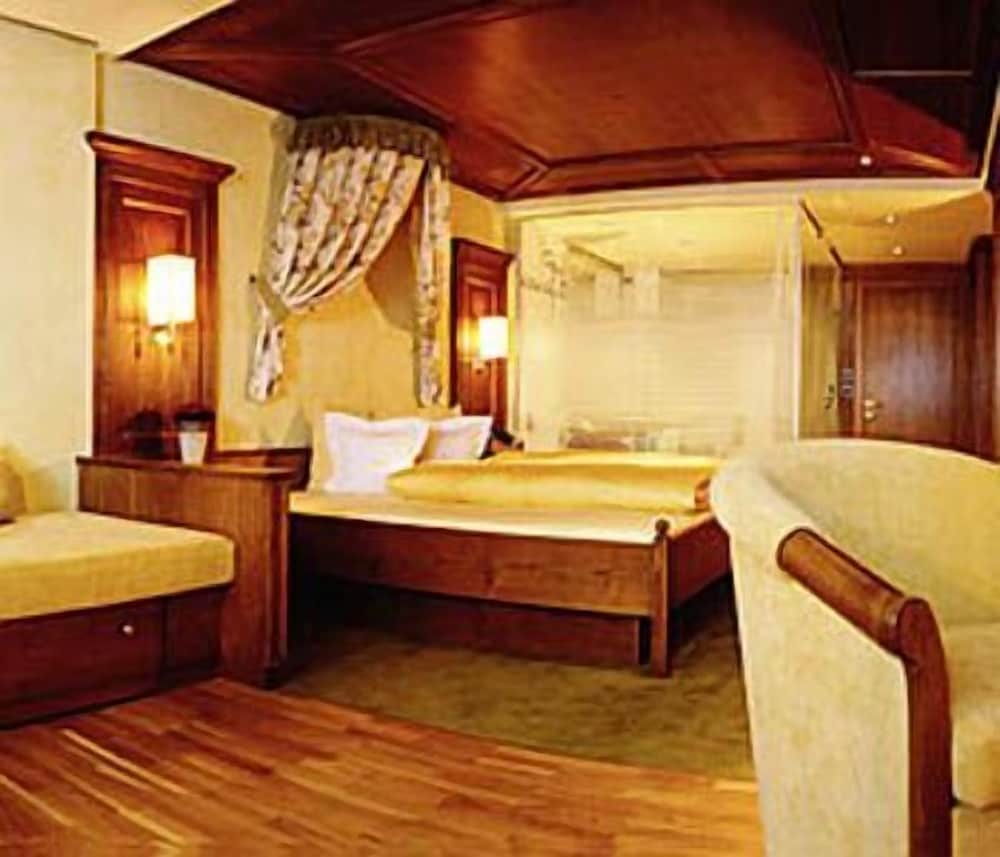 Deluxe Double Room (Alpenrose)