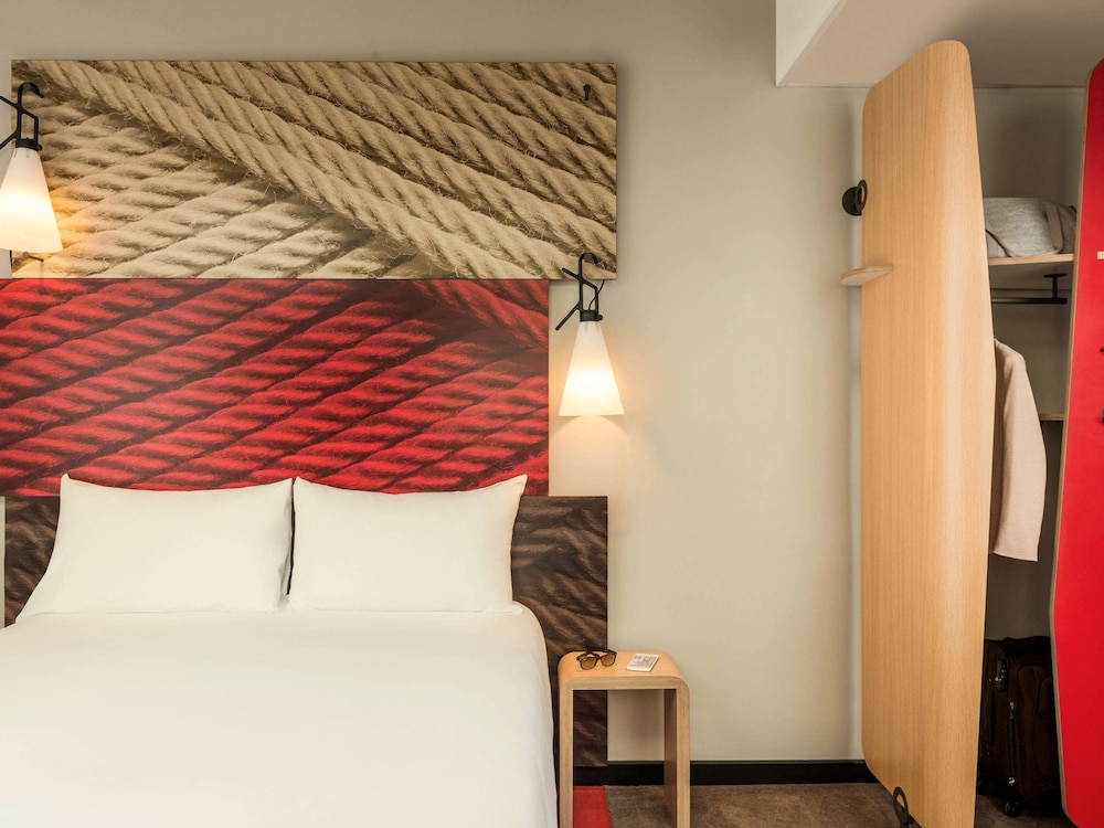 Standard Room, 1 Double Bed thumbnail 5