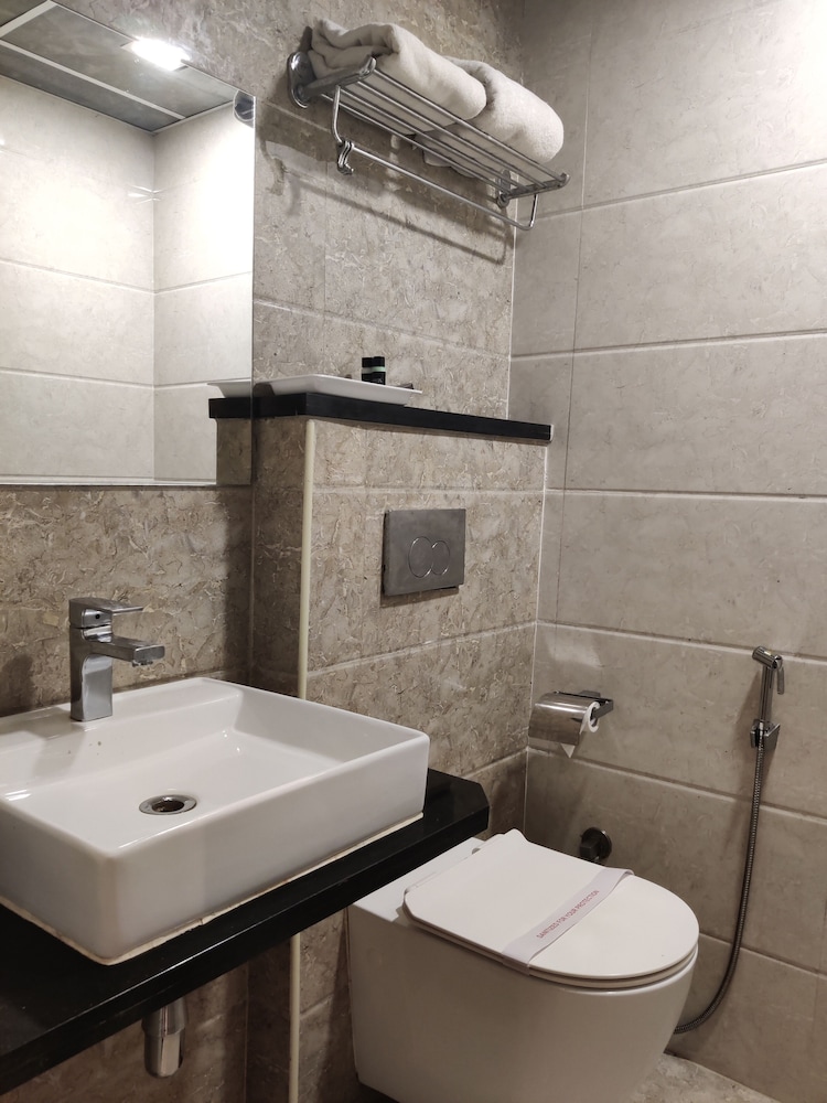 Superior Twin Room photo 2