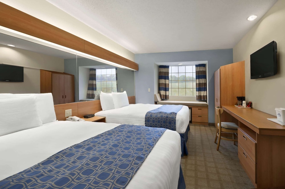 Studio Suite, 2 Queen Beds, Non Smoking - Photo 1