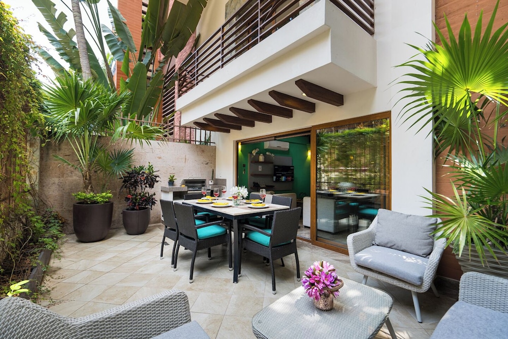 Deluxe Townhome, 2 Bedrooms, Mezzanine