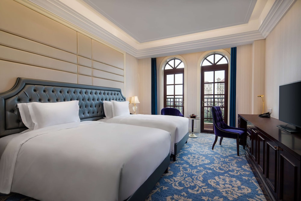 Deluxe Room, Balcony photo 3