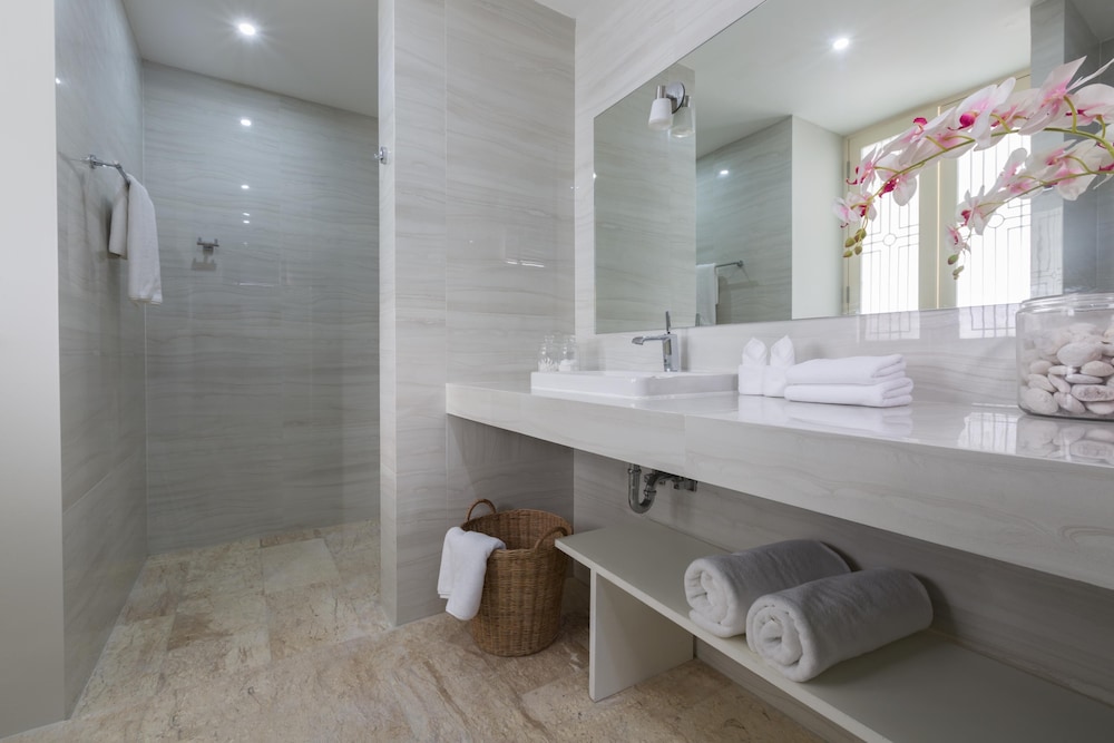 2 Bedroom Pool Villa - Photo 8