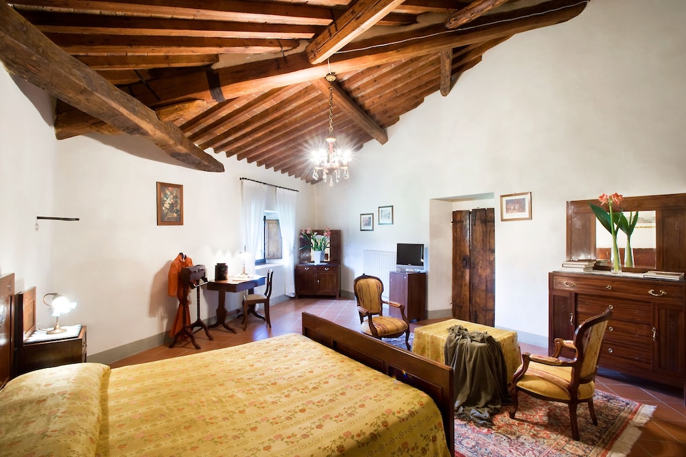 Superior Double or Twin Room photo 3