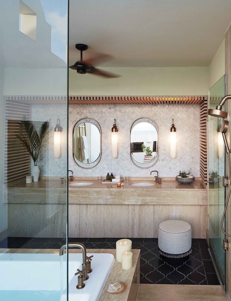 Suite, 1 Bedroom, Beachfront (pool)