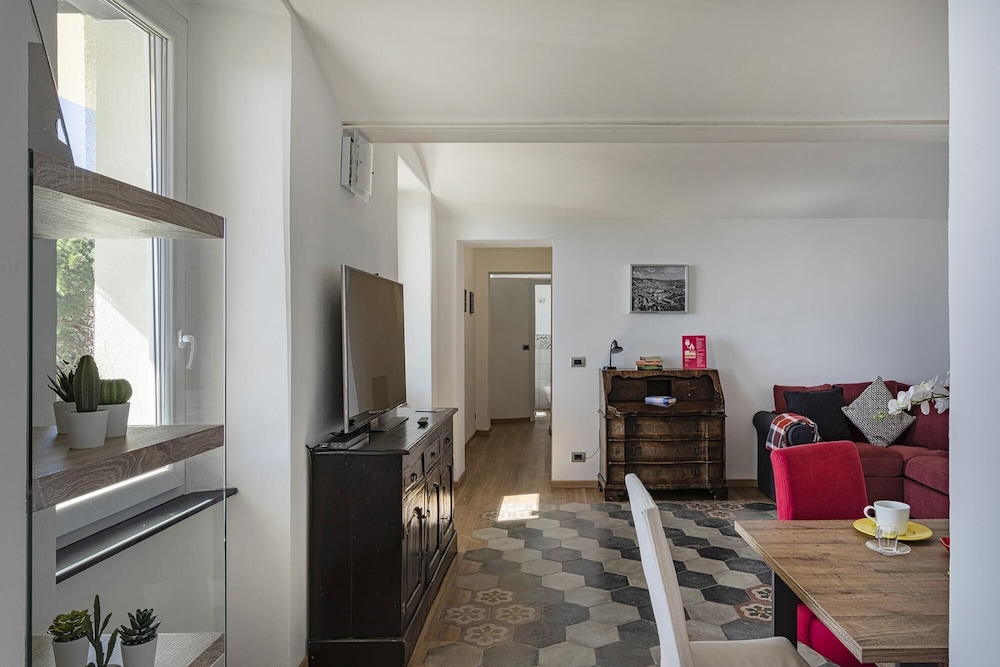 Apartment photo 3